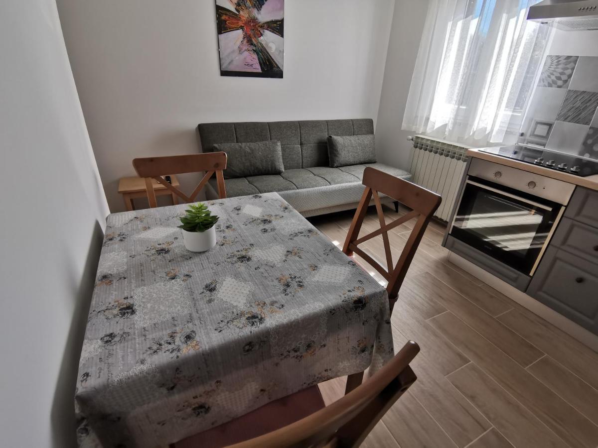 Apartman Marijeta Мощеничка-Драга Экстерьер фото